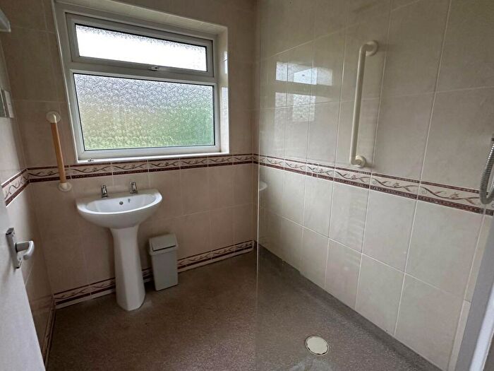 2 Bedroom Bungalow For Sale In Trunch Road, Mundesley, Norwich, Norfolk, NR11