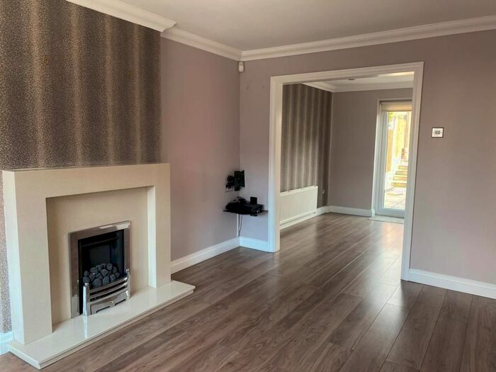 3 Bedroom Semi-Detached House To Rent In Douglas Road, Liverpool L4