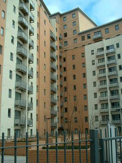 1 Bedroom Flat To Rent In Leeds, Uk, LS2