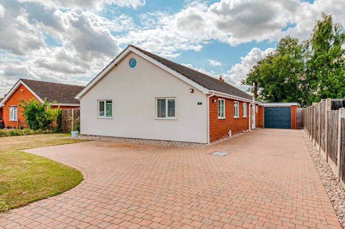 3 Bedroom Detached Bungalow For Sale In Chantry Lane, Necton, PE37