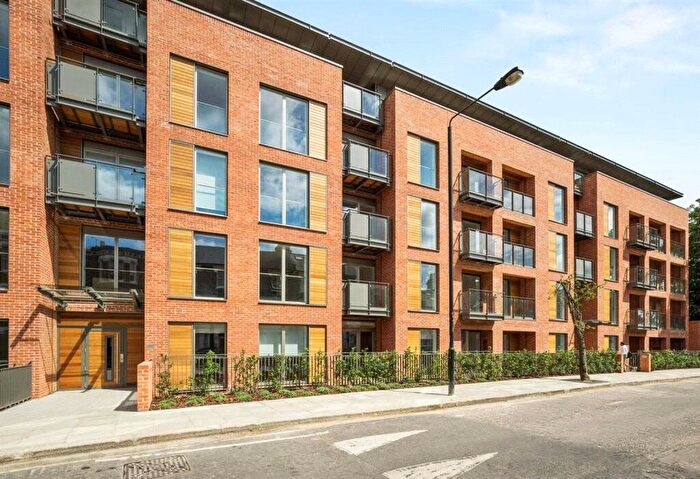 3 Bedroom Flat For Sale In Maygrove Road, West Hampstead, NW6