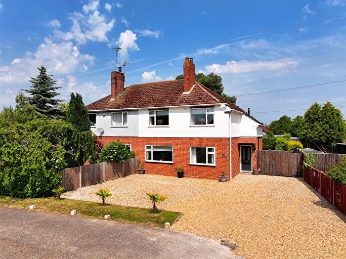 3 Bedroom Semi-Detached House For Sale In Sheppersons Avenue, Gosberton Risegate, Spalding, PE11