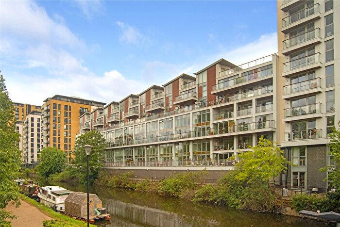 1 Bedroom Flat For Sale In Victoria Wharf, Palmers Road, London, E2