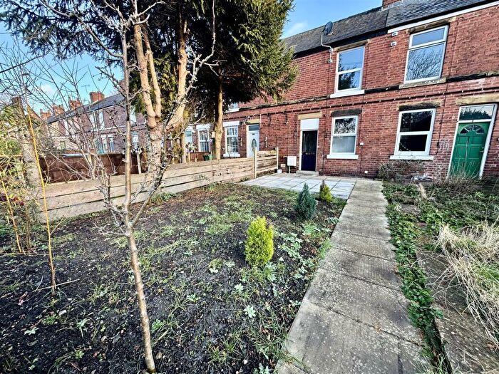 2 Bedroom Terraced House To Rent In Tapton Terrace, Chesterfield, S41