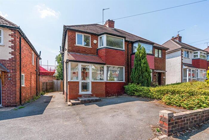 3 Bedroom Semi-Detached House To Rent In Olton Croft, Birmingham, B27
