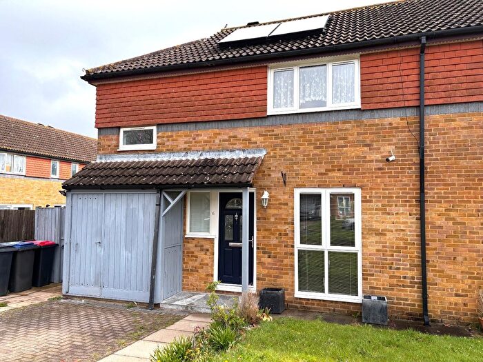 3 Bedroom Semi-Detached House To Rent In Blenheim Avenue, Canterbury, Kent, CT1
