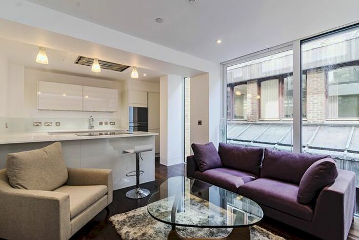 1 Bedroom Flat To Rent In Well Court, London, EC4M