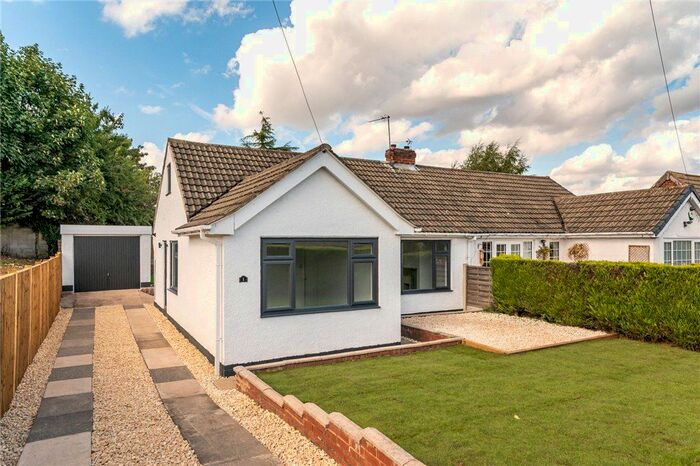 2 Bedroom Bungalow For Sale In Hollingthorpe Road, Hall Green, Wakefield, West Yorkshire, WF4