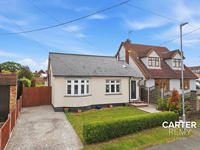 4 Bedroom Bungalow For Sale In Highlands Road, Bowers Gifford, SS13