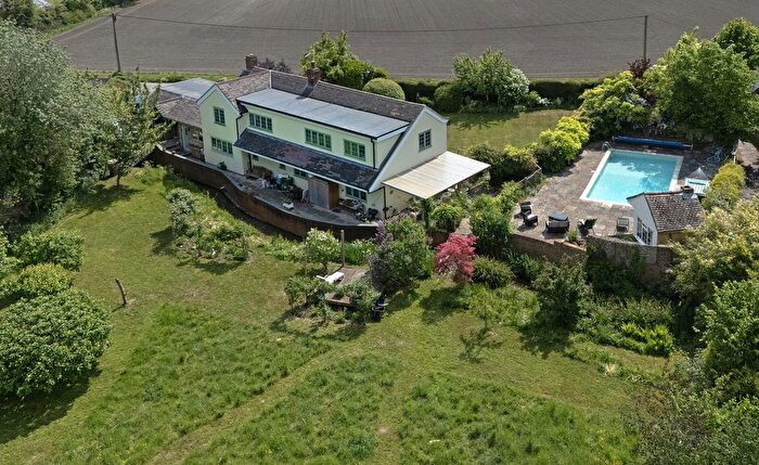 5 Bedroom Detached House For Sale In Fieldside, East Hagbourne, OX11