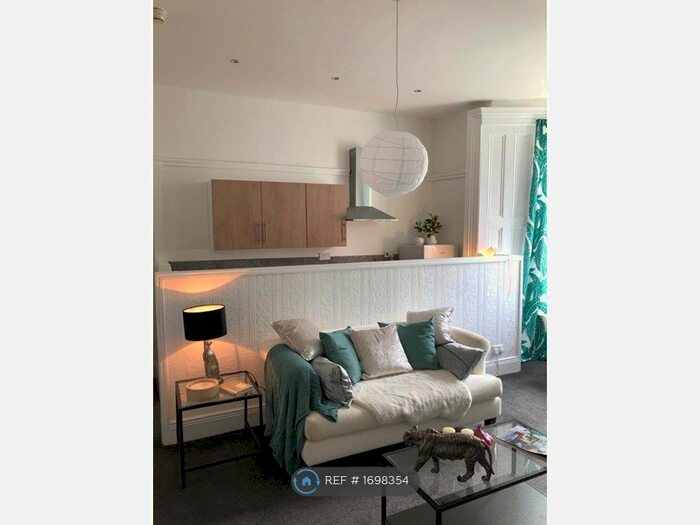 1 Bedroom Flat To Rent In Argyle Square, Sunderland, SR2