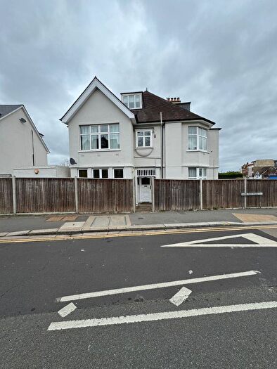 1 Bedroom Flat To Rent In Arthur Rd, Wimbledon Park, SW19