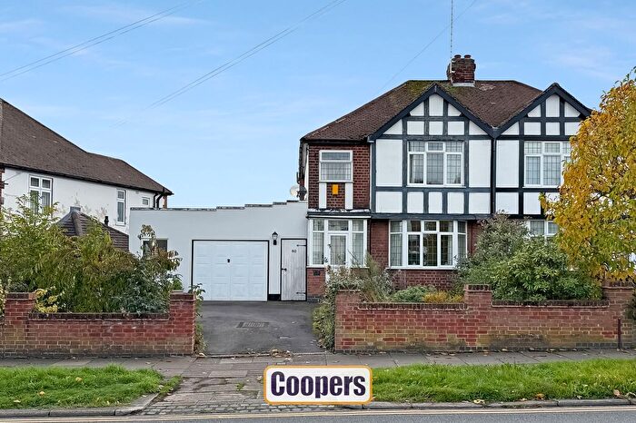 3 Bedroom Semi Detached House For Sale In Daventry Road, Cheylesmore, CV3