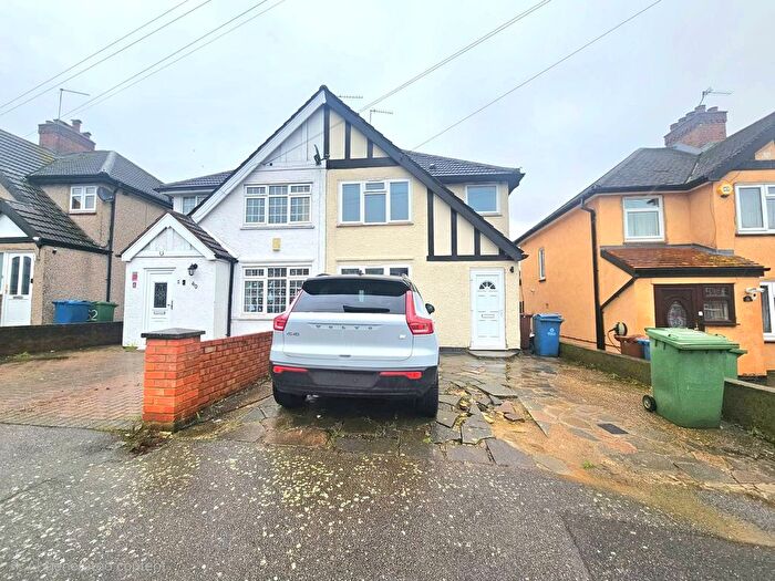 3 Bedroom Semi-Detached House To Rent In Clewer Crescent, Harrow, HA3