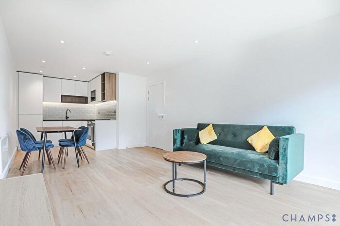 2 Bedroom Flat To Rent In Fairbank House, NW9