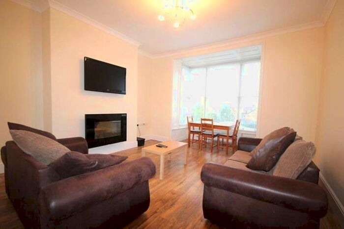 2 Bedroom Flat To Rent In North Road, Aberystwyth, SY23