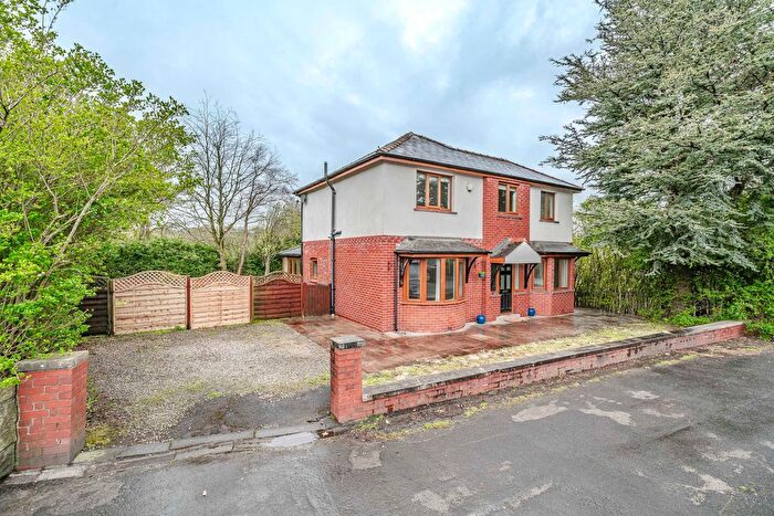 4 Bedroom Detached House For Sale In Bolton Road, Abbey Village, PR6
