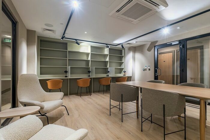 1 Bedroom Flat To Rent In Beverley Way, London, SW20