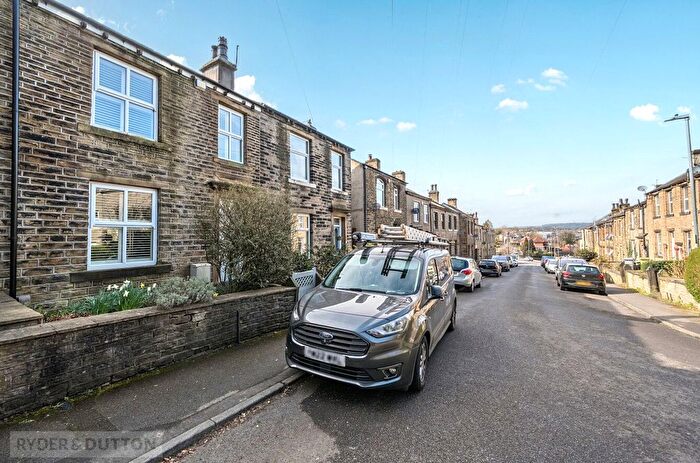 2 Bedroom Terraced House For Sale In Stile Common Road, Newsome, Huddersfield, West Yorkshire, HD4