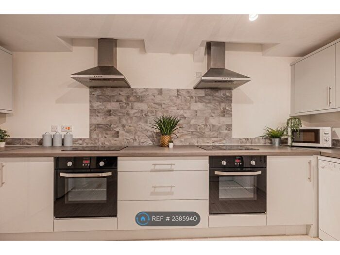 7 Bedroom Flat To Rent In Trafalgar Street, Sheffield, S1