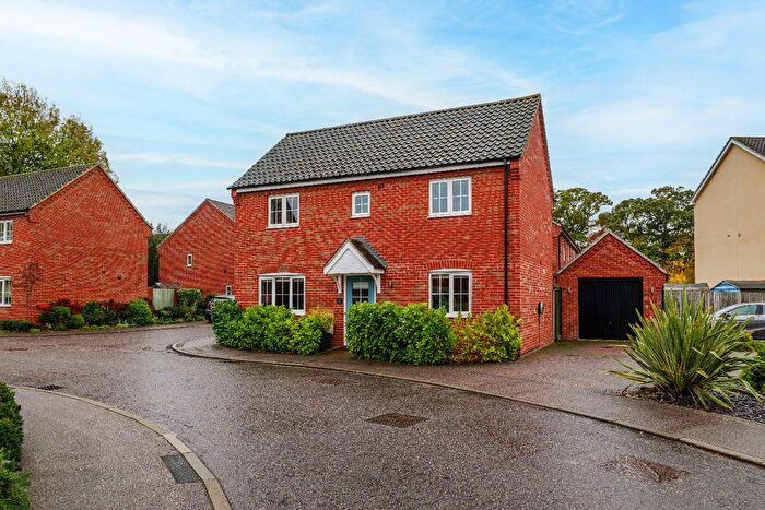 3 Bedroom Detached House For Sale In Poll Close, Wymondham, Norfolk, NR18