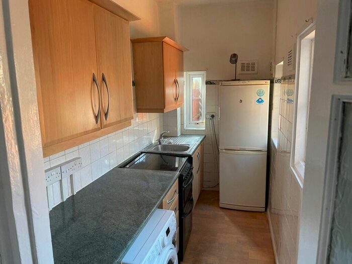 3 Bedroom Terraced House To Rent In Derinton Road, London, SW17