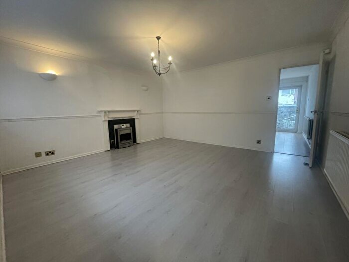 3 Bedroom House To Rent In The Hawthorns, Pentwyn, CF23