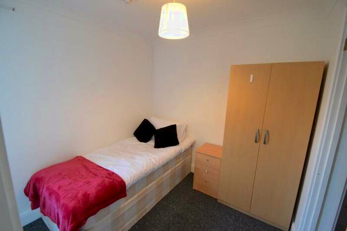 1 Bedroom House To Rent In 6 83a Mill Road Cambridge, CB1