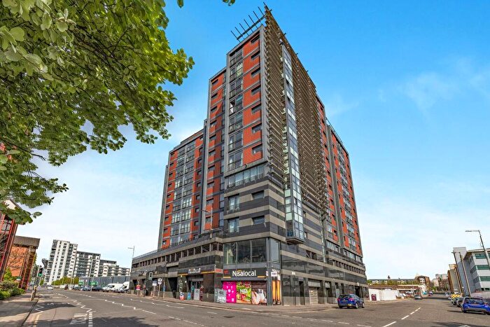2 Bedroom Flat For Sale In Lancefield Quay, Glasgow, G3