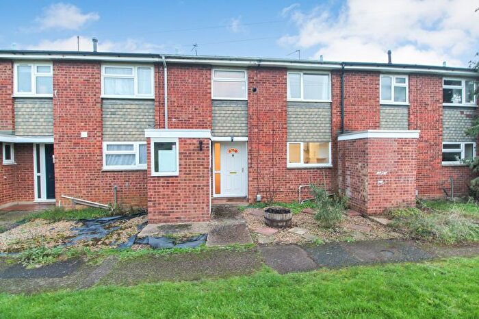 3 Bedroom Terraced House To Rent In Willow Way, Ampthill, MK45
