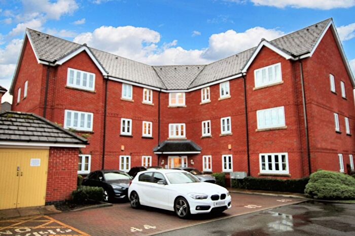 2 Bedroom Flat To Rent In Lingwell Park, Widnes, WA8