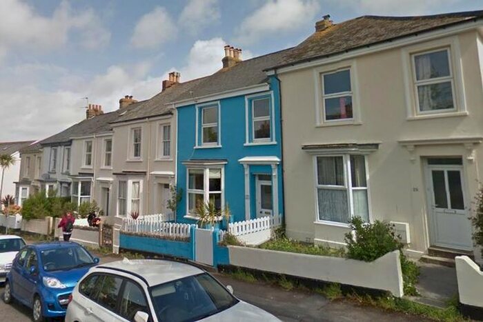 6 Bedroom Property To Rent In Trelawney Road, Falmouth, TR11