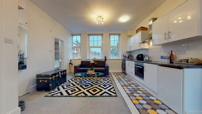 Studio To Rent In Allitsen Road, London, NW8