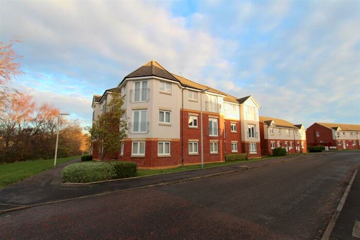 2 Bedroom Flat To Rent In McDonald Street, Dunfermline, KY11