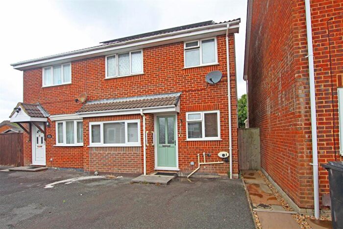 Mews For Sale In Hatfield Gardens, Bournemouth, BH7