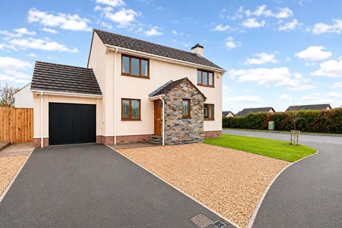 3 Bedroom Detached House For Sale In Magnolia Close, Barnstaple, Devon, EX32