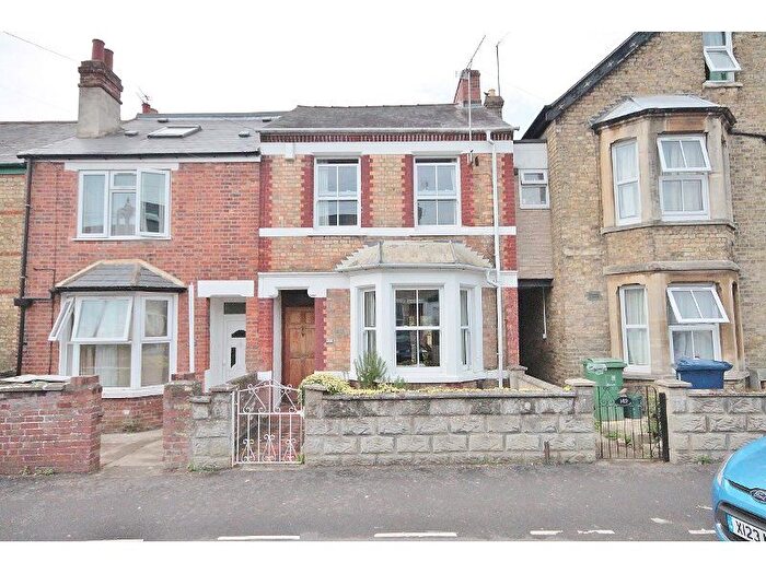 2 Bedroom Terraced House To Rent In Hurst Street, Oxford, OX4