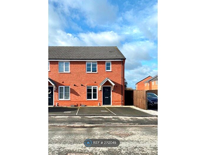 3 Bedroom Semi-Detached House To Rent In Broad Street, Crewe, CW1