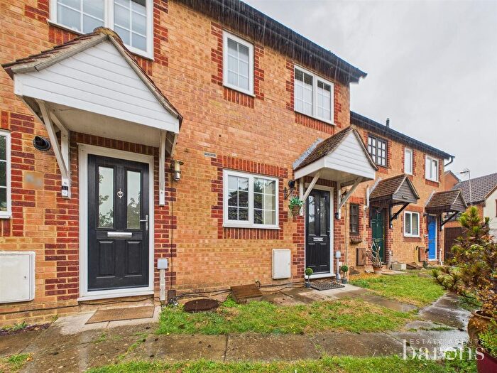 2 Bedroom Terraced House For Sale In Gander Drive, Basingstoke, RG24