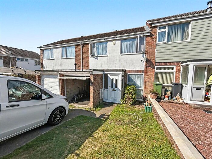 3 Bedroom House To Rent In Milton Terrace, Weymouth, DT4