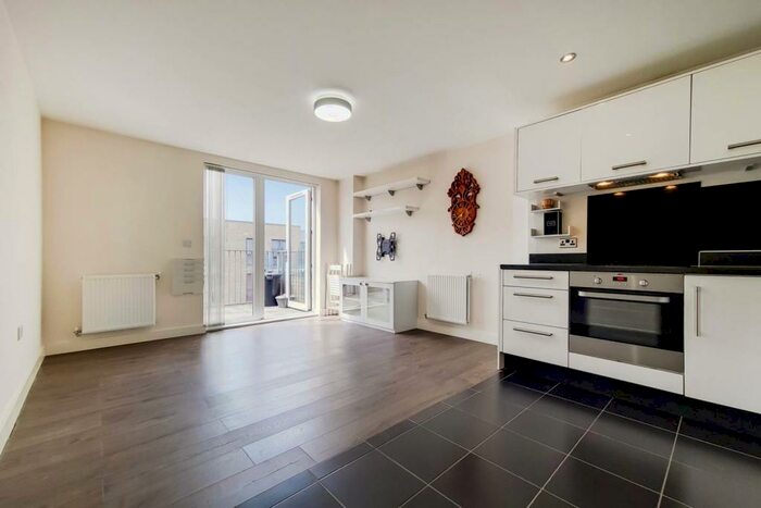 2 Bedroom Flat To Rent In Charcot Road, Colindale, London, NW9