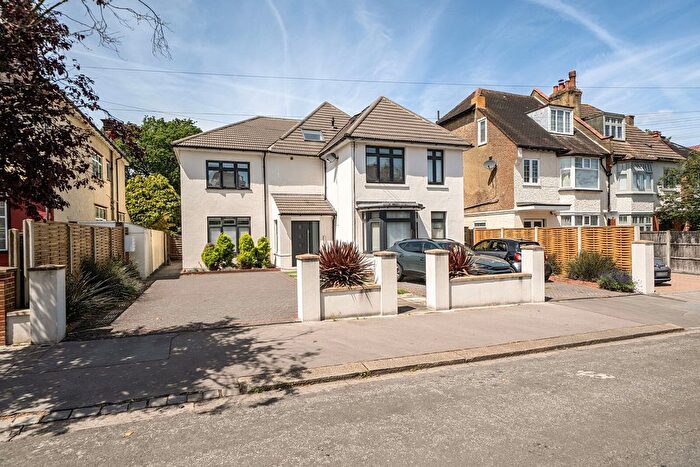 2 Bedroom Flat For Sale In Northampton Road, Croydon, Croydon, CR0