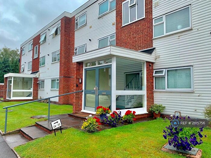 2 Bedroom Flat To Rent In Tennis Court, Birmingham, B30