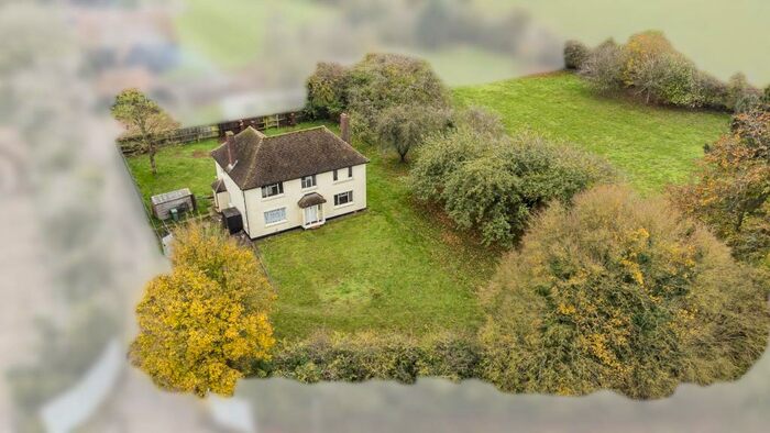 3 Bedroom Detached House For Sale In Brent Hall Road, Finchingfield, CM7