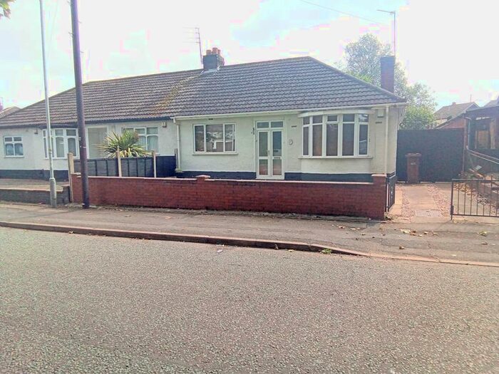 2 Bedroom Bungalow To Rent In Meadow Lane, Coseley, Bilston, WV14