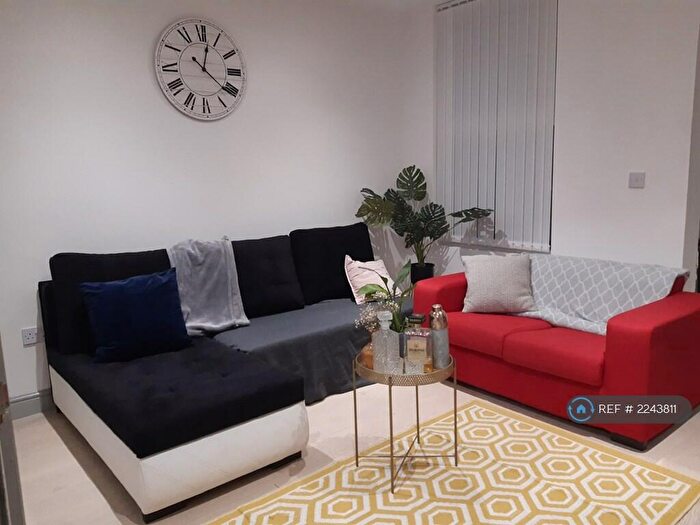 6 Bedroom Terraced House To Rent In Liscard Road, Liverpool, L15