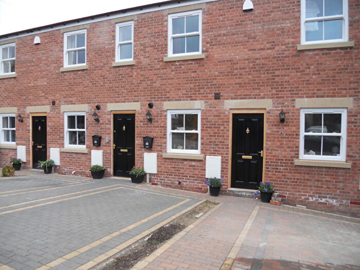 2 Bedroom Apartment To Rent In Upper Moor Street, Chesterfield, S40