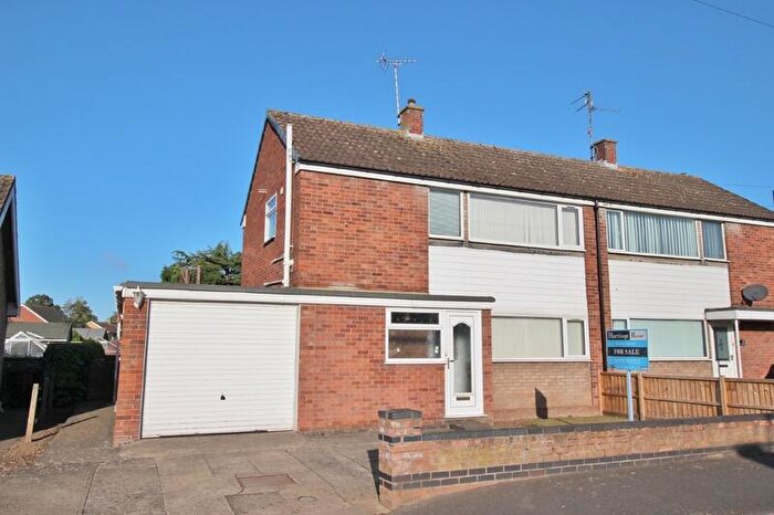 3 Bedroom Semi-Detached House For Sale In Fennell Road, Pinchbeck, Lincolnshire, PE11