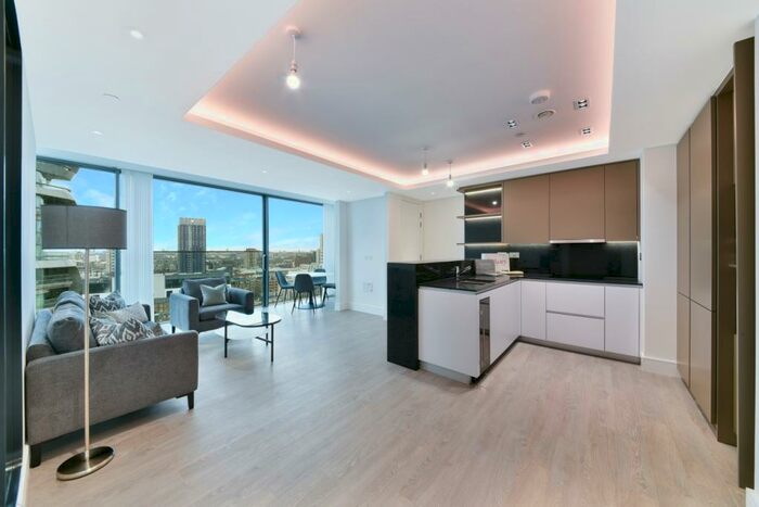 1 Bedroom Apartment To Rent In Carrara Tower, City Road, Islington, EC1V