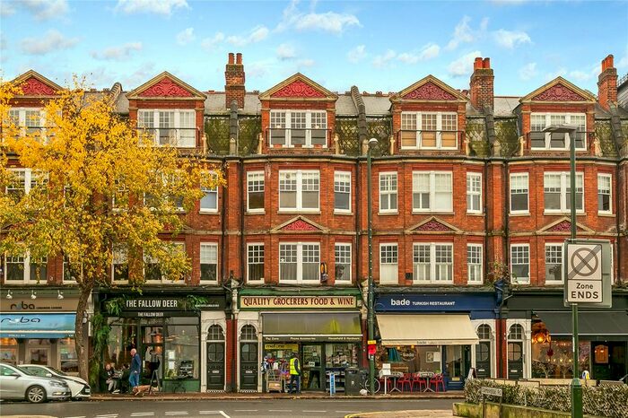 2 Bedroom Flat To Rent In High Street, Teddington, Middlesex, TW11